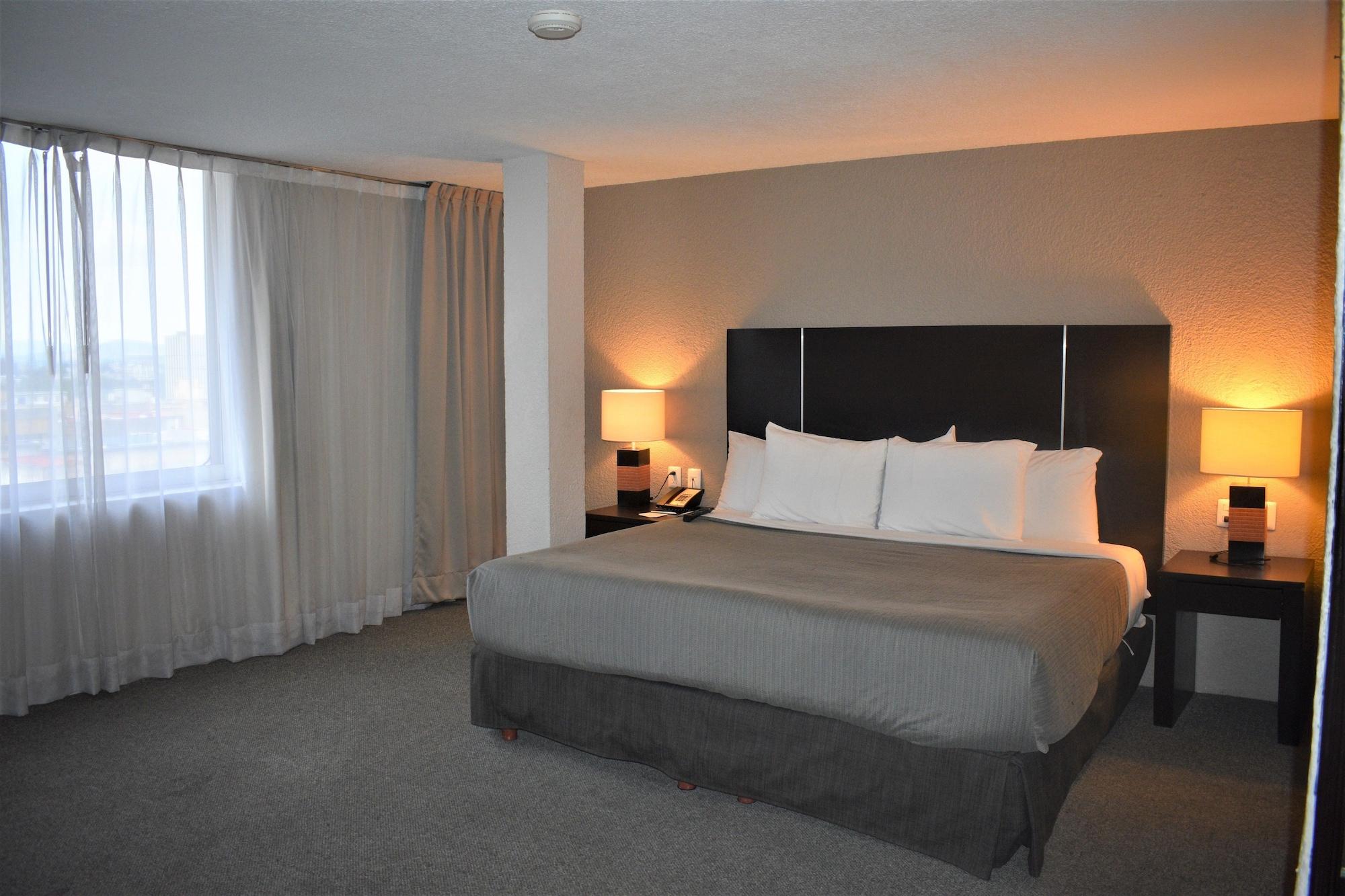 גואדלחארה Hotel Plaza Genova Centro מראה חיצוני תמונה