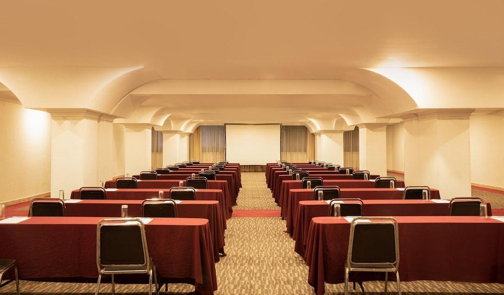 גואדלחארה Hotel Plaza Genova Centro מראה חיצוני תמונה