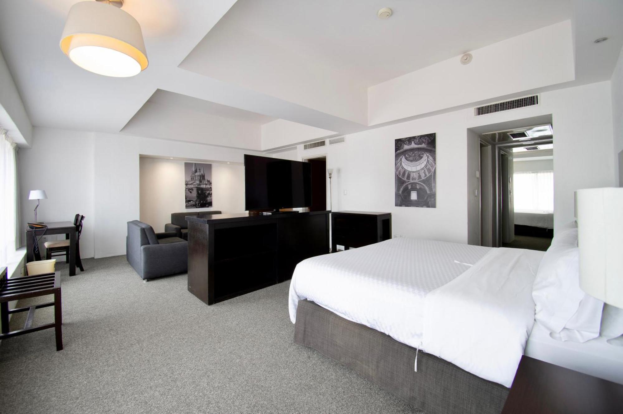 גואדלחארה Hotel Plaza Genova Centro מראה חיצוני תמונה