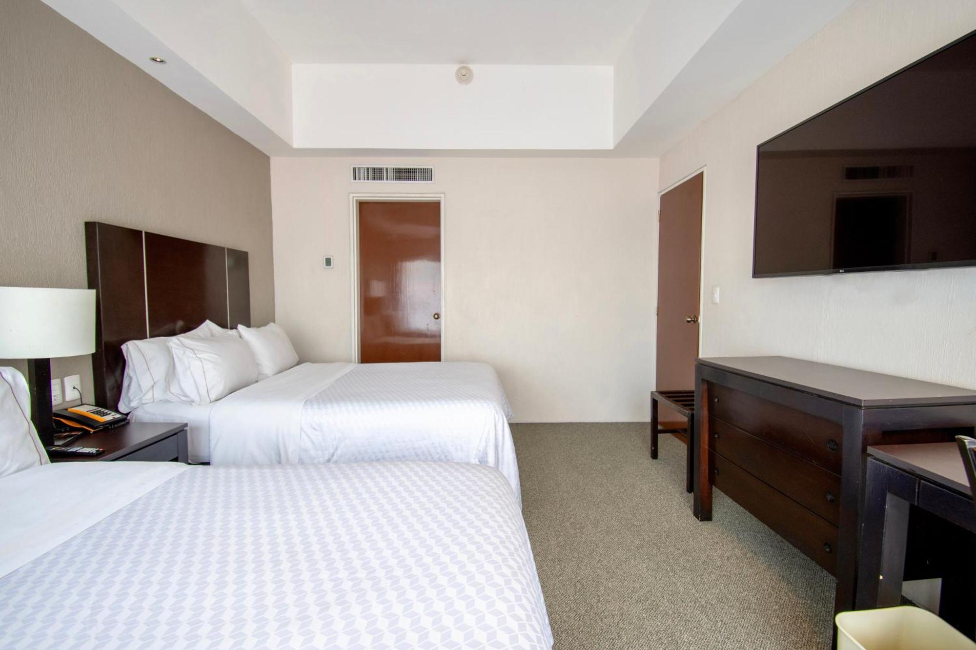 גואדלחארה Hotel Plaza Genova Centro מראה חיצוני תמונה