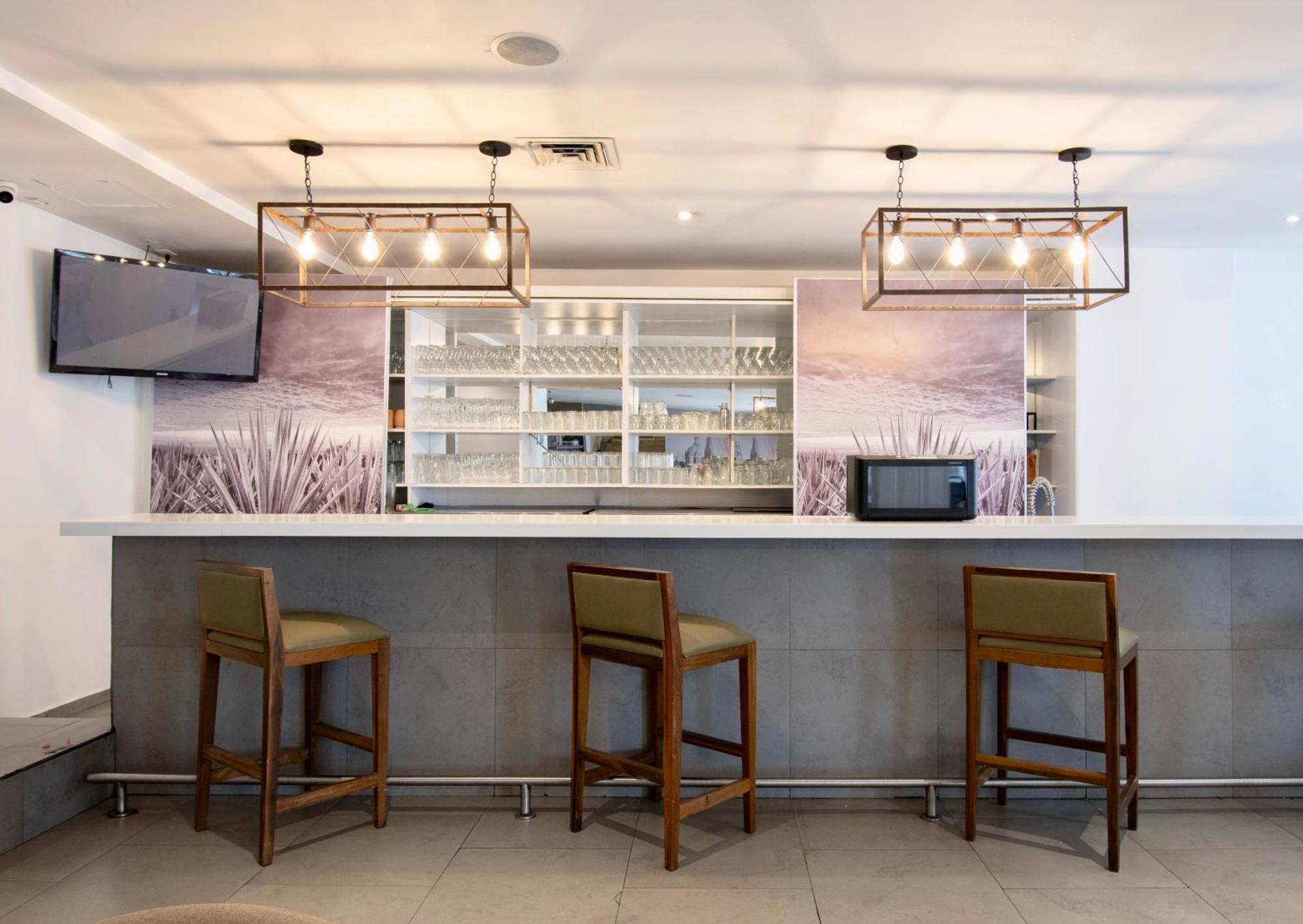 גואדלחארה Hotel Plaza Genova Centro מראה חיצוני תמונה