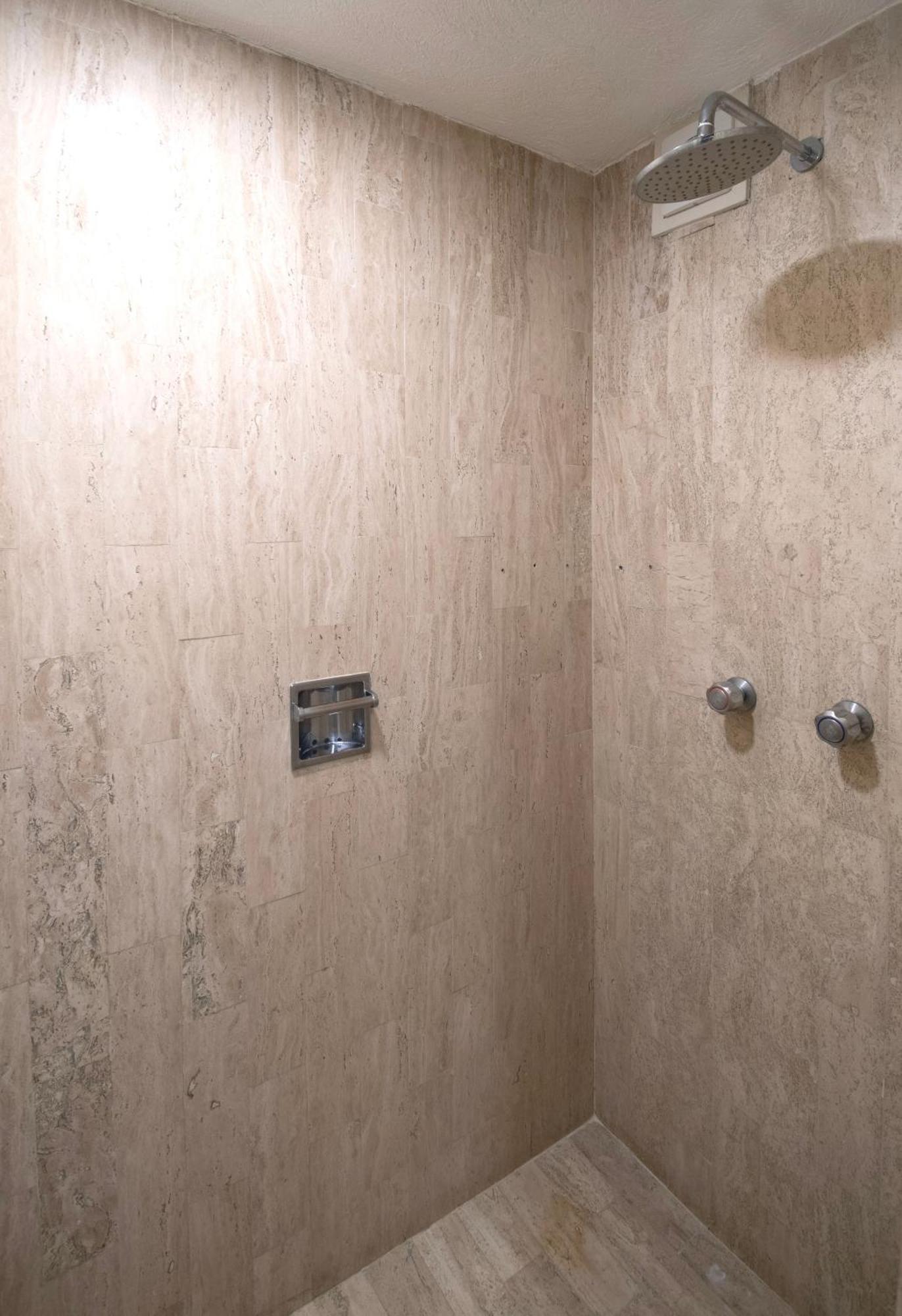 גואדלחארה Hotel Plaza Genova Centro מראה חיצוני תמונה